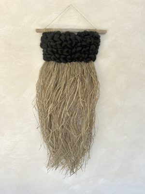 raffia bobble in black